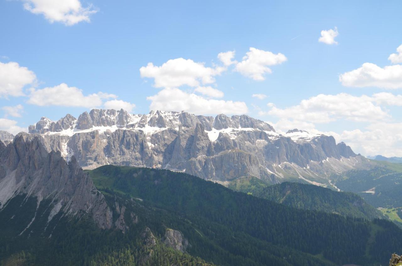 Hotel Chalet Dlaces Selva di Val Gardena Dış mekan fotoğraf