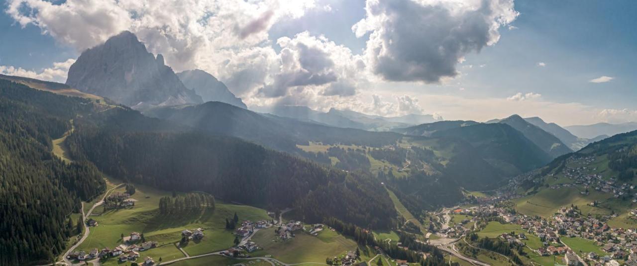 Hotel Chalet Dlaces Selva di Val Gardena Dış mekan fotoğraf
