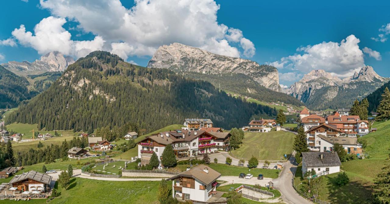 Hotel Chalet Dlaces Selva di Val Gardena Dış mekan fotoğraf