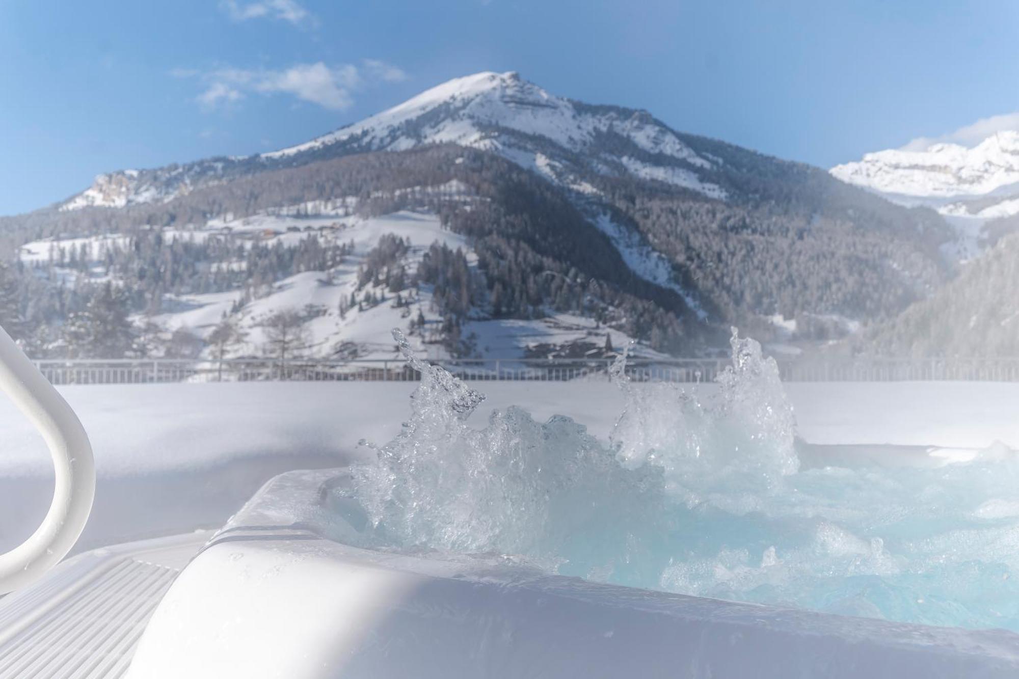 Hotel Chalet Dlaces Selva di Val Gardena Dış mekan fotoğraf