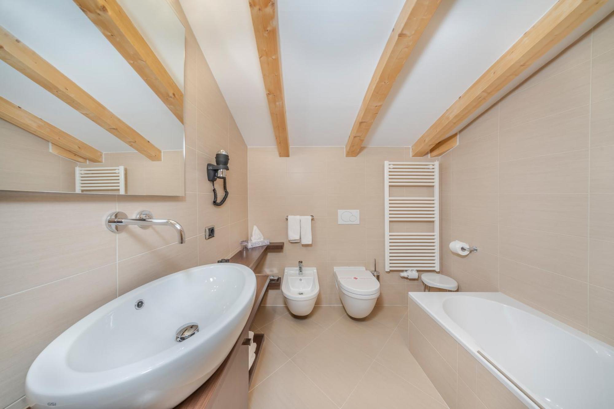 Hotel Chalet Dlaces Selva di Val Gardena Dış mekan fotoğraf