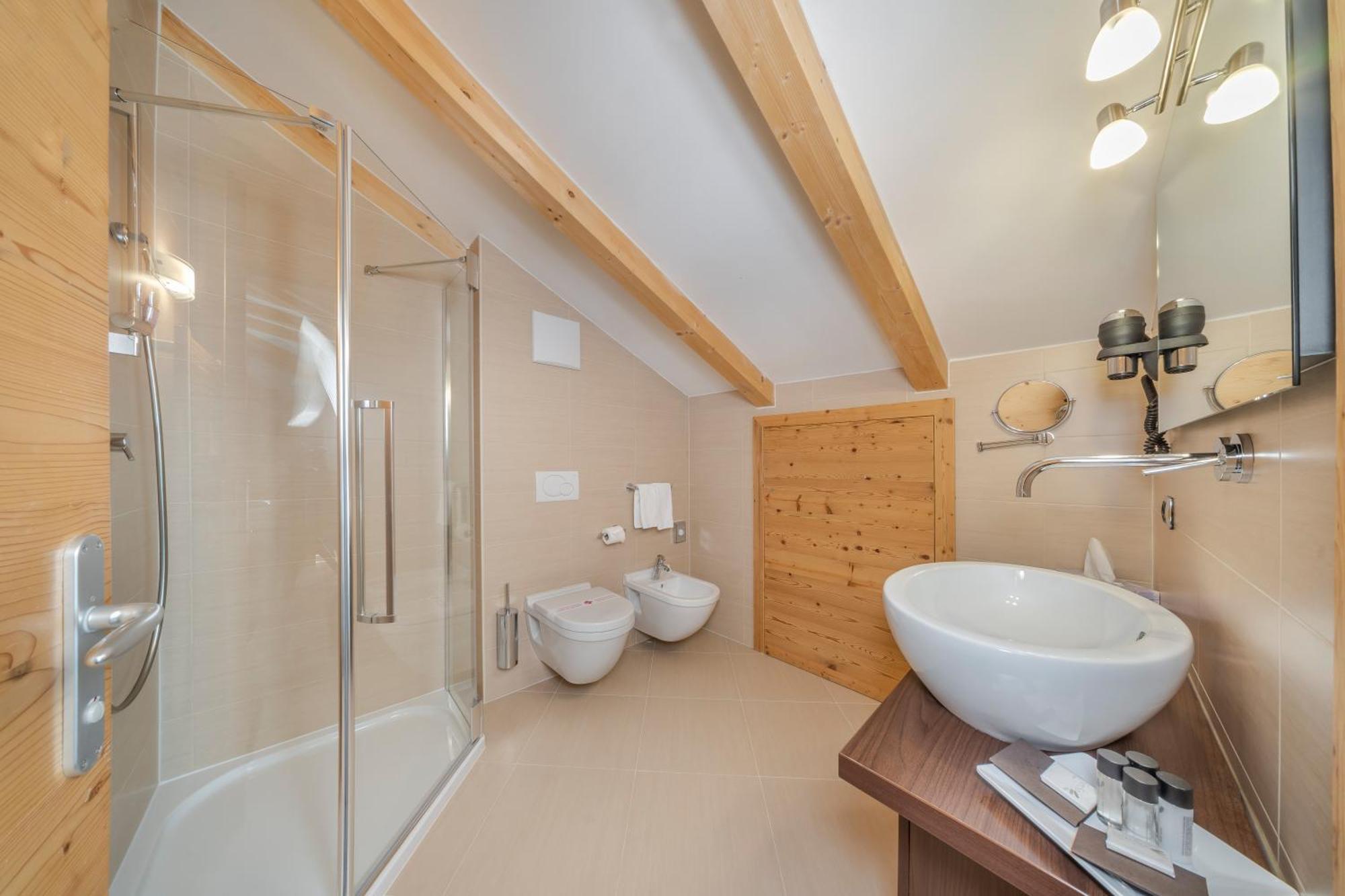 Hotel Chalet Dlaces Selva di Val Gardena Dış mekan fotoğraf